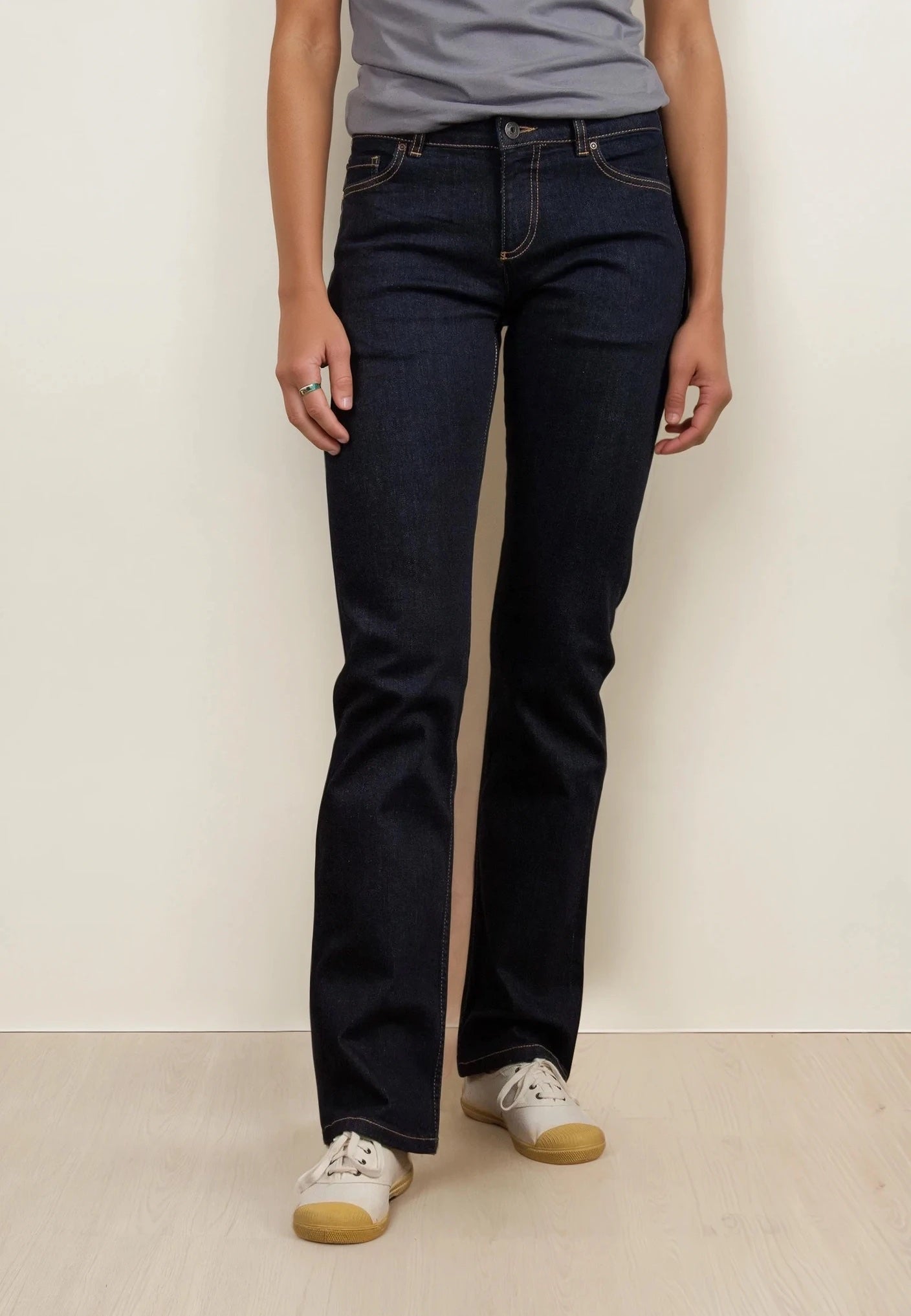 JOAN Straight Fit Damenjeans - Mid Indigo / Dark Wash