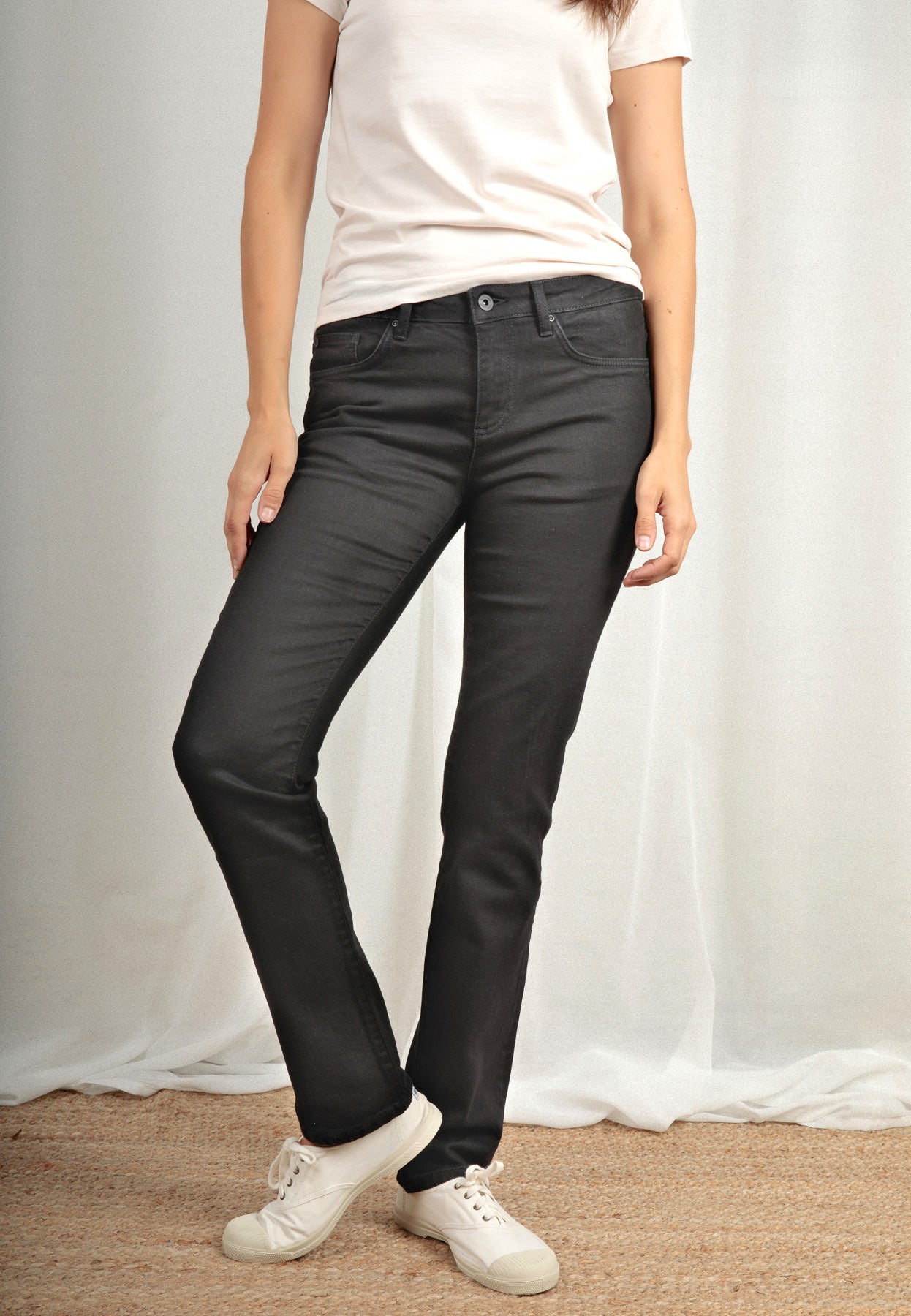 TERESA Regular Fit Damenjeans - Black / Dark Indigo