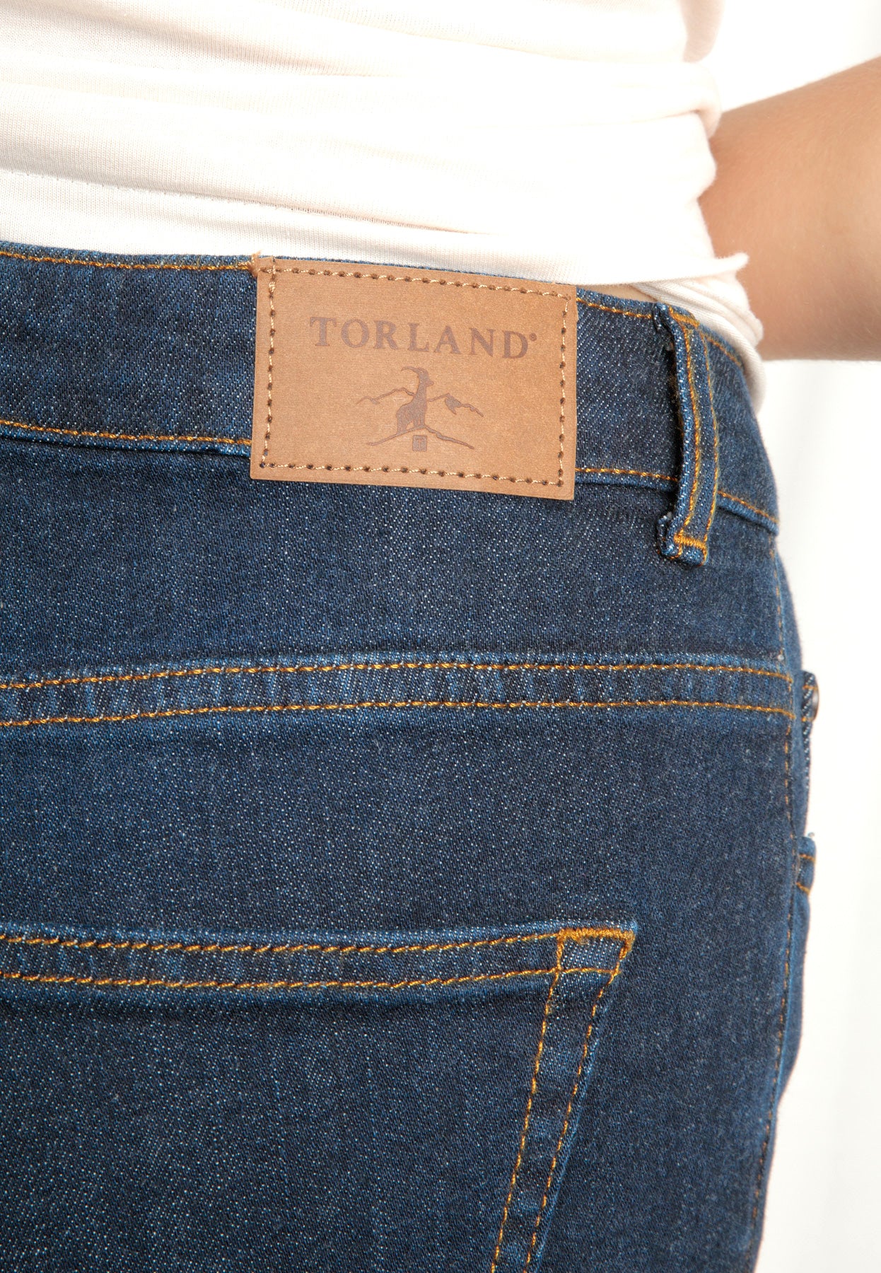 TERESA Regular Fit Damenjeans - Black / Dark Indigo