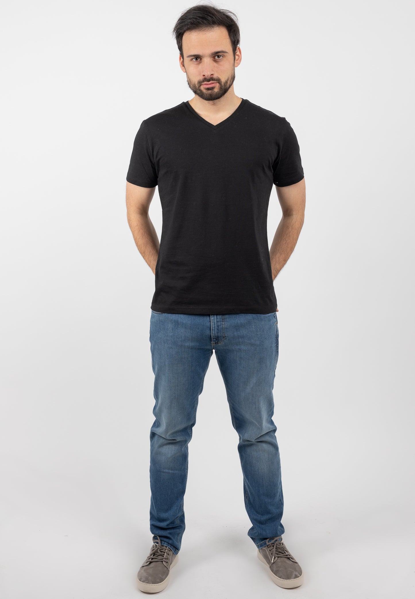 PRESENTER Herren-V-Shirt